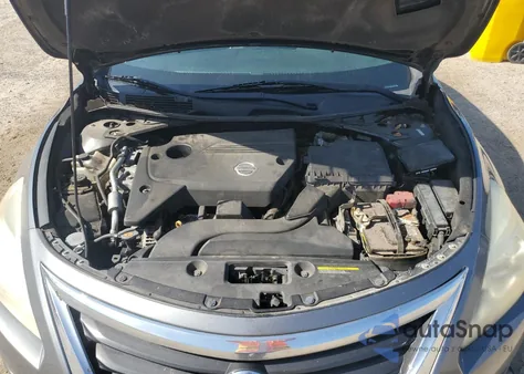 2015 Nissan Altima 2.5 z USA, uszkodzony, nr VIN 1N4AL3AP5FN305262